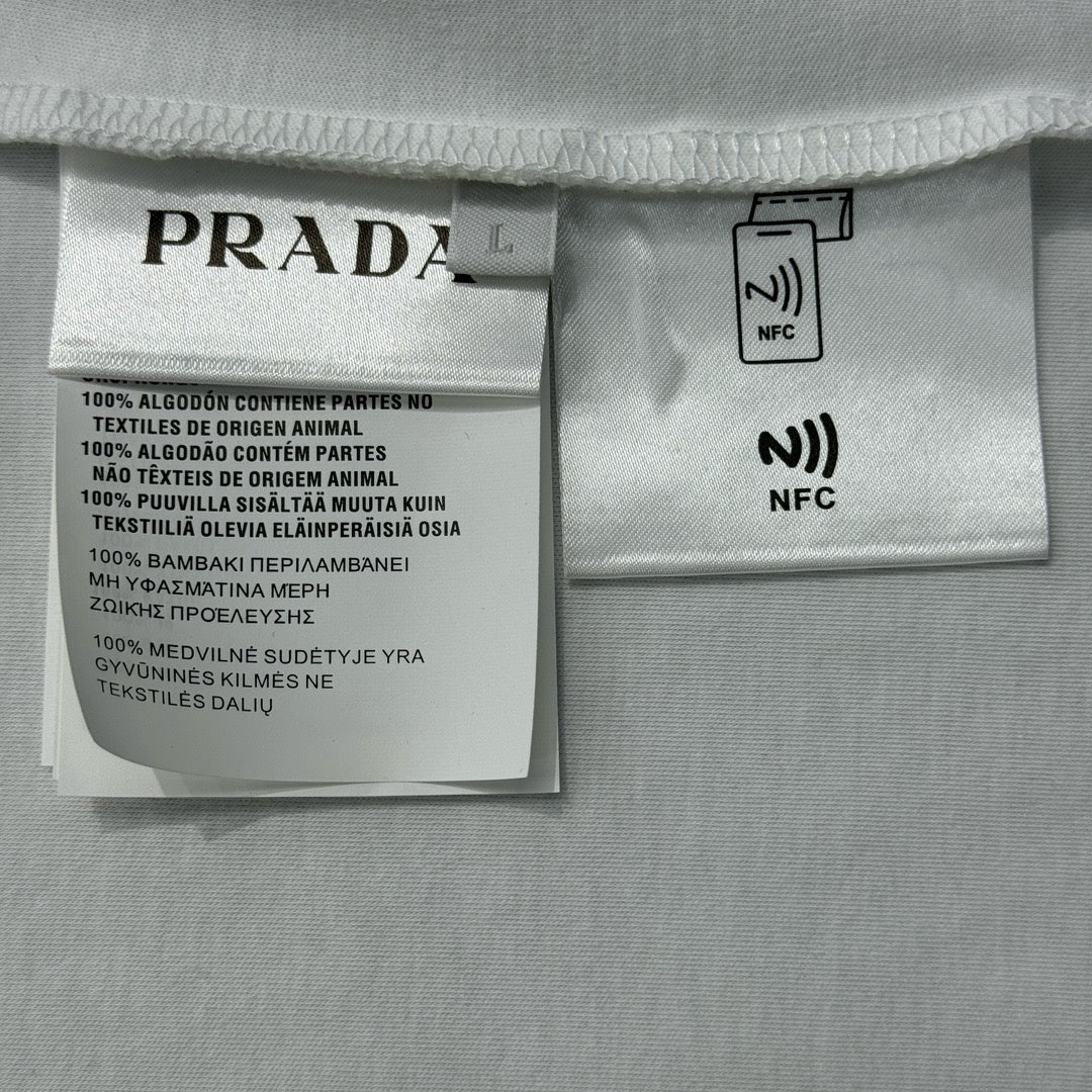 PRADA TSHIRT