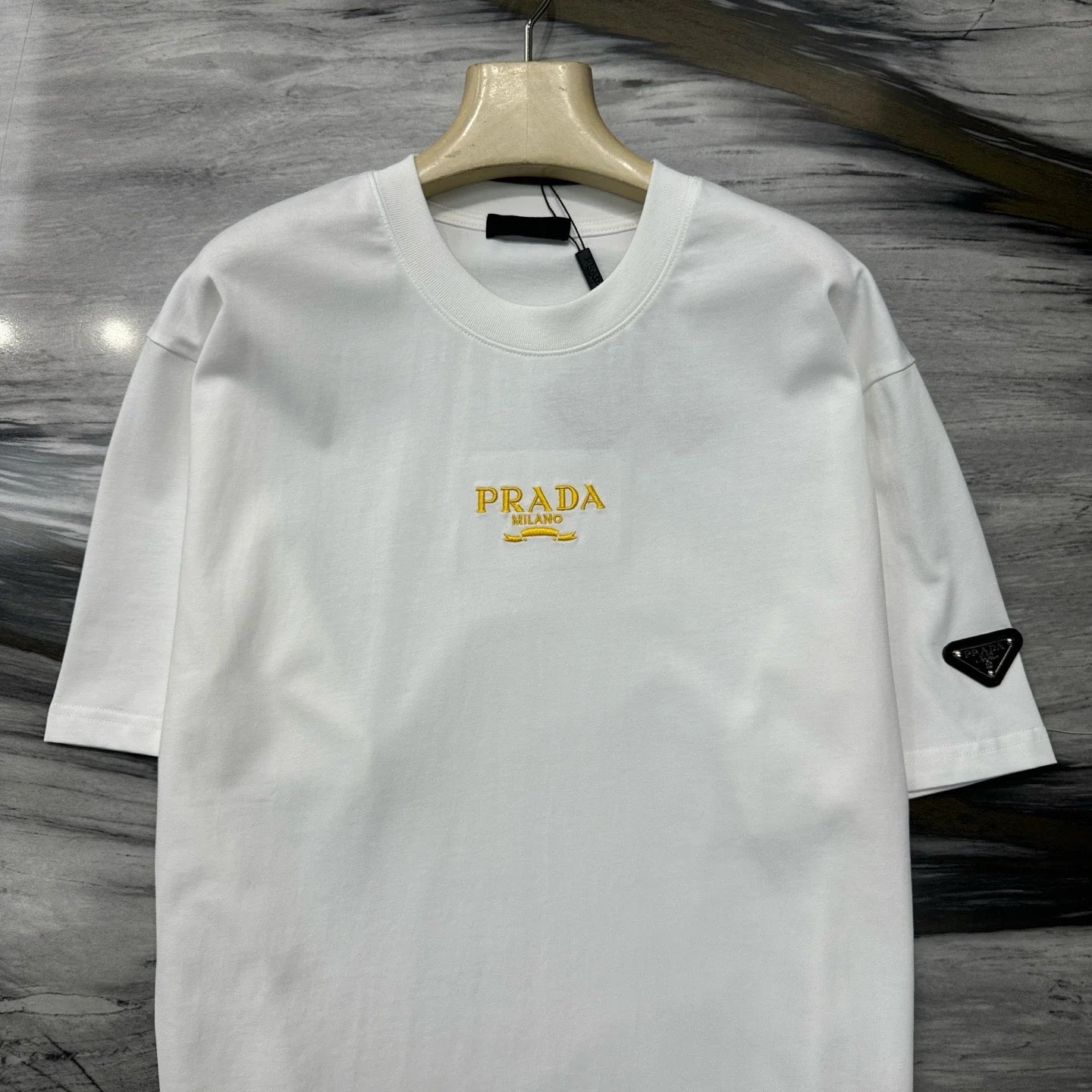 PRADA TSHIRT