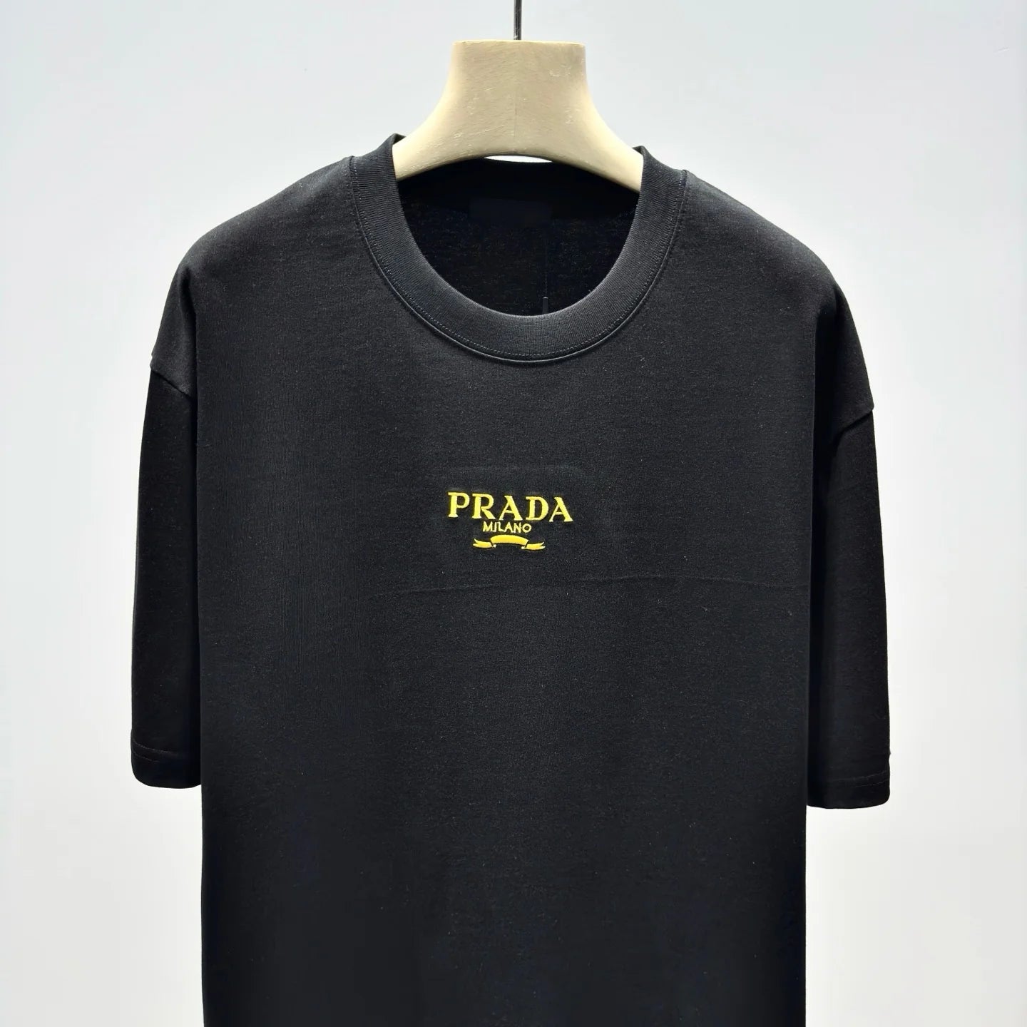 PRADA TSHIRT