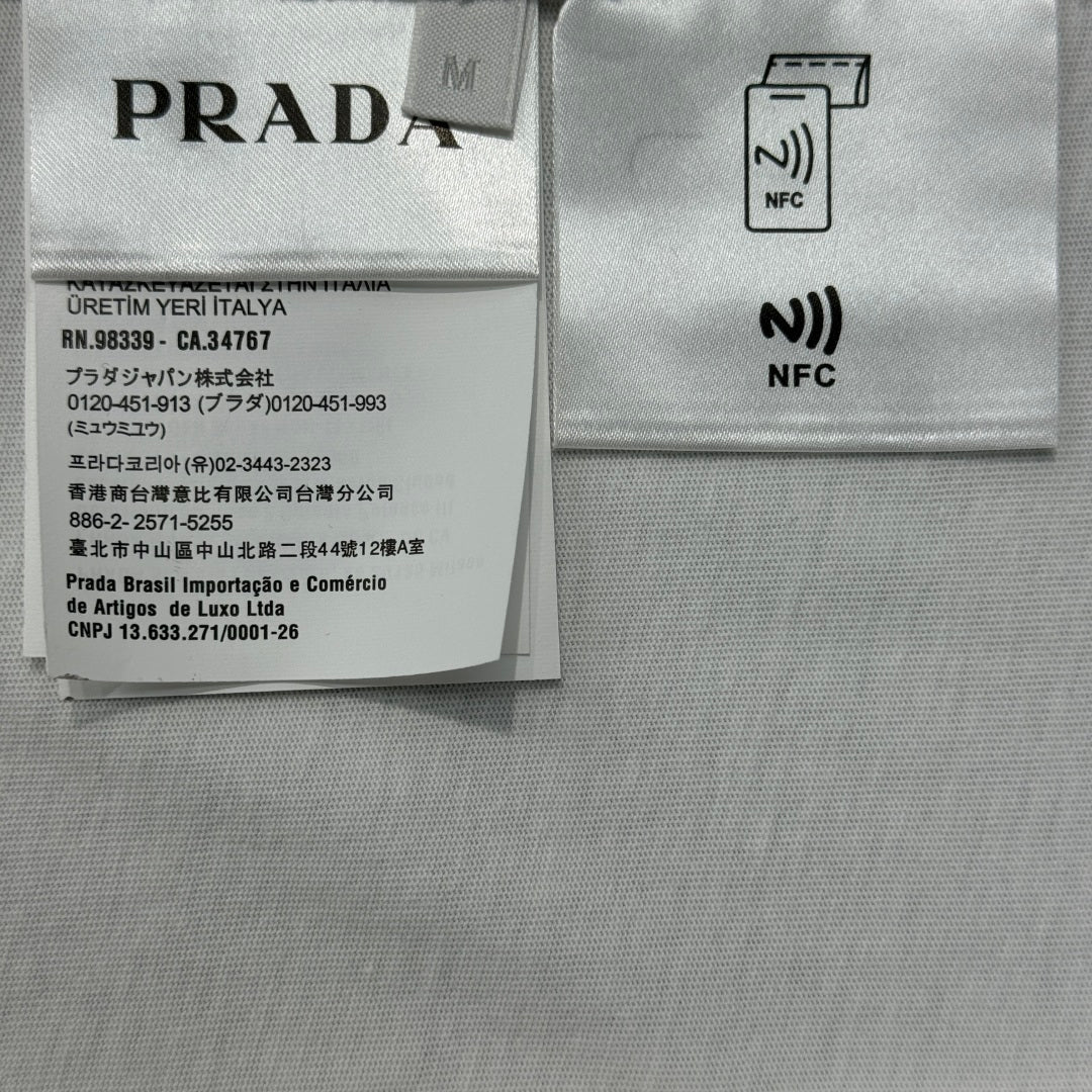 PRADA TSHIRT