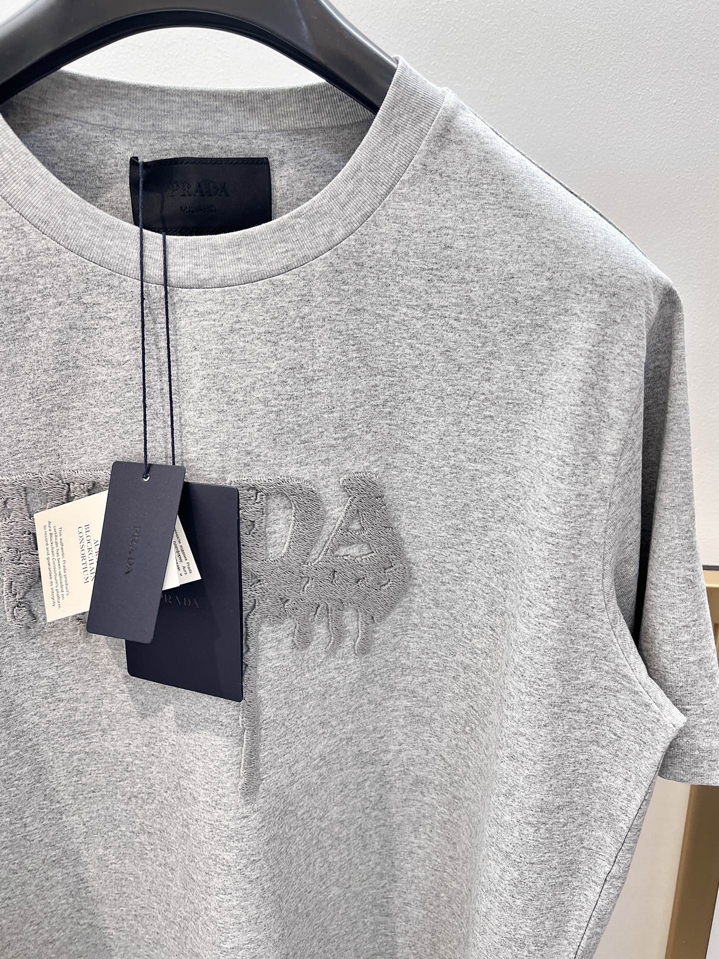 PRADA TSHIRT