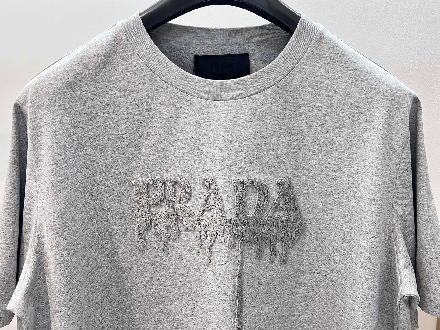 PRADA TSHIRT