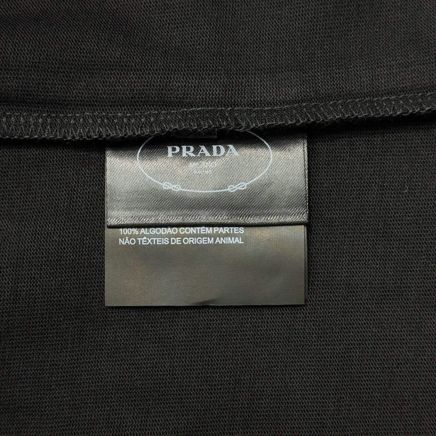 PRADA TSHIRT