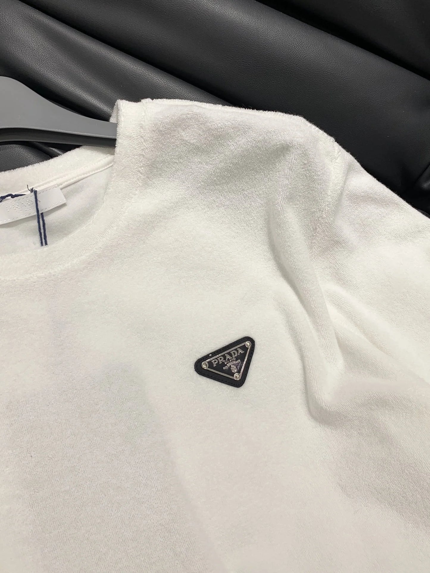 PRADA TSHIRT