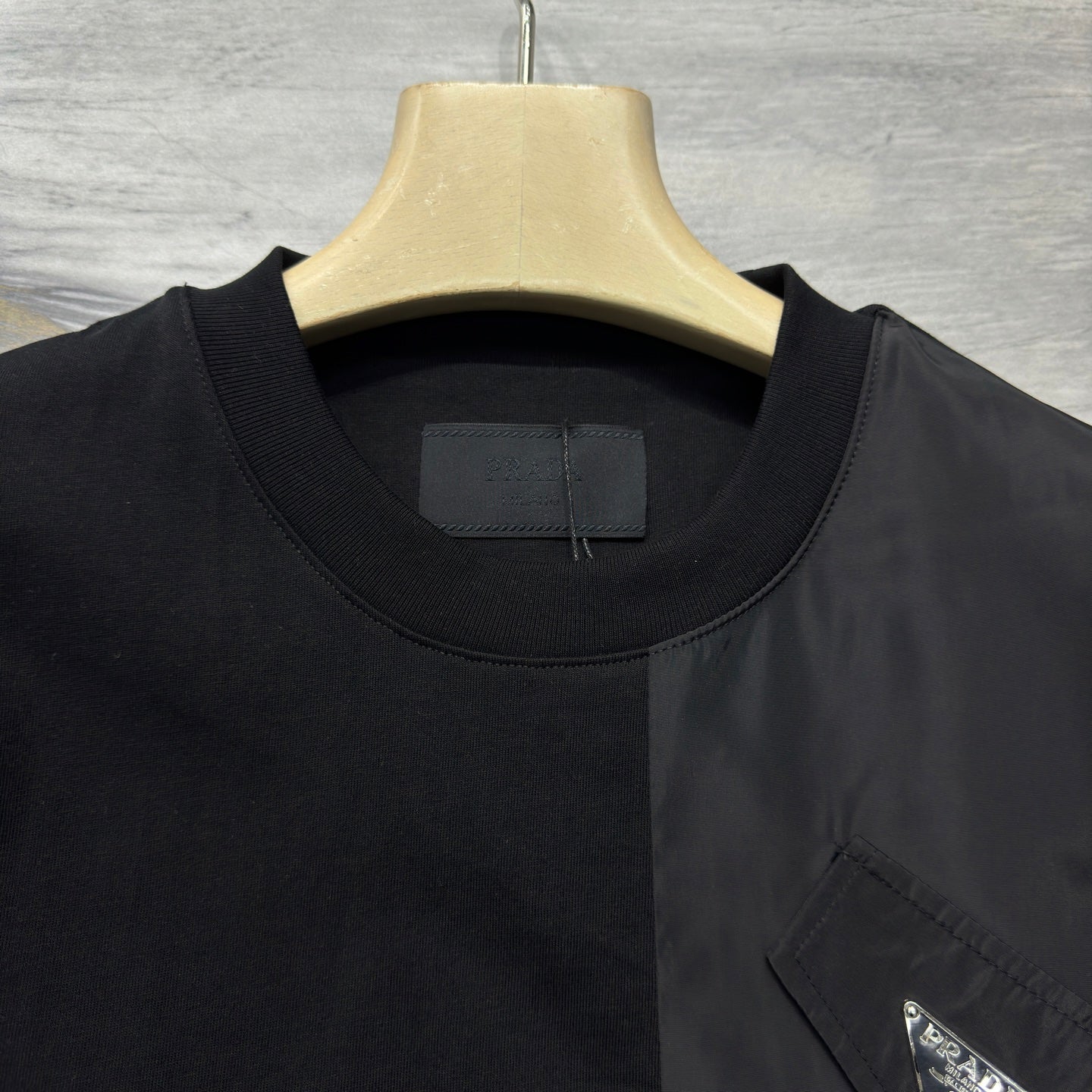 PRADA TSHIRT