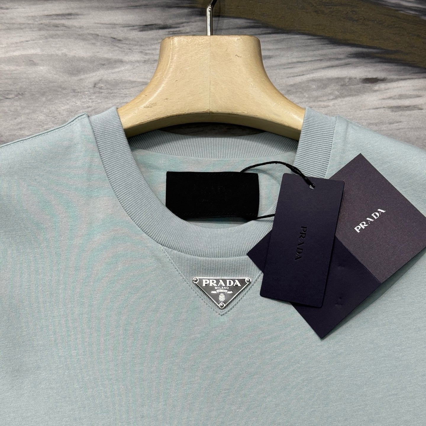 PRADA TSHIRT
