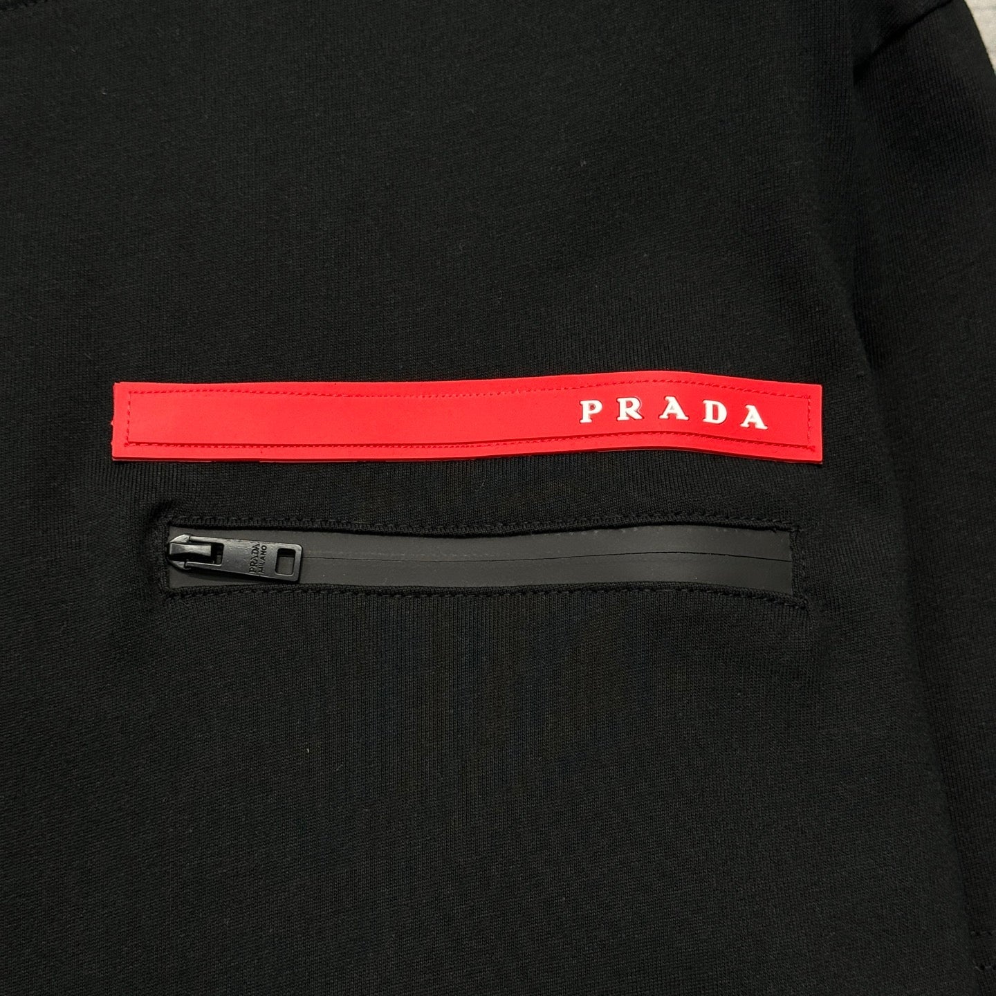 PRADA TSHIRT