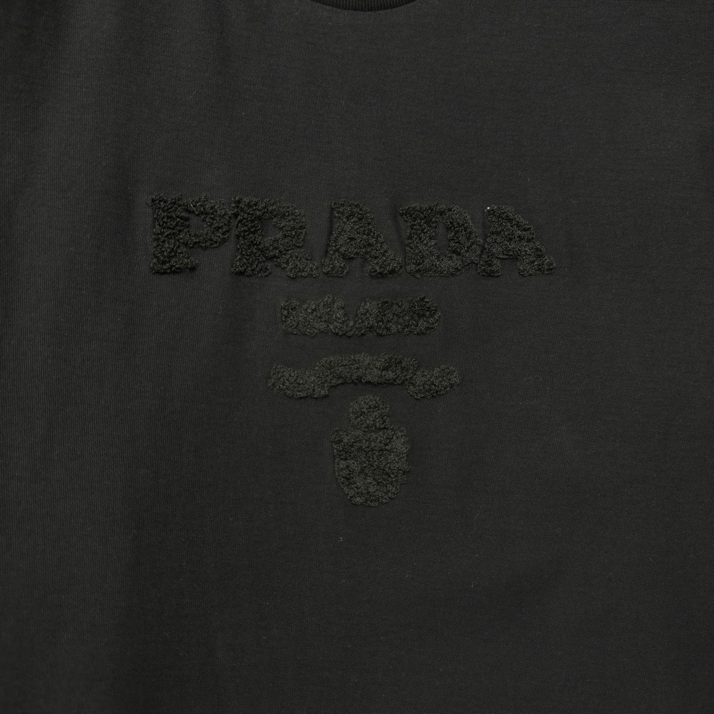 PRADA TSHIRT