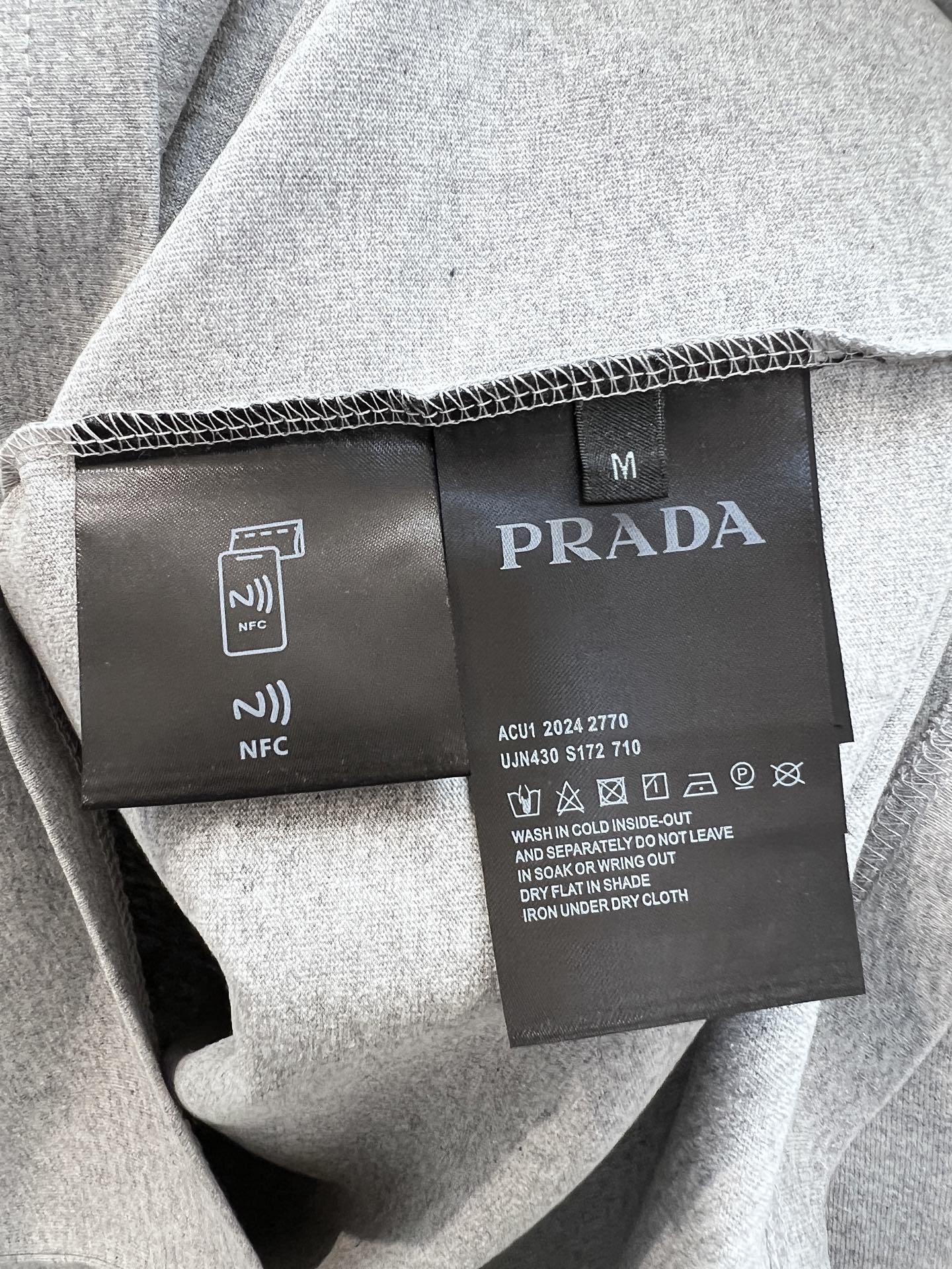 PRADA TSHIRT