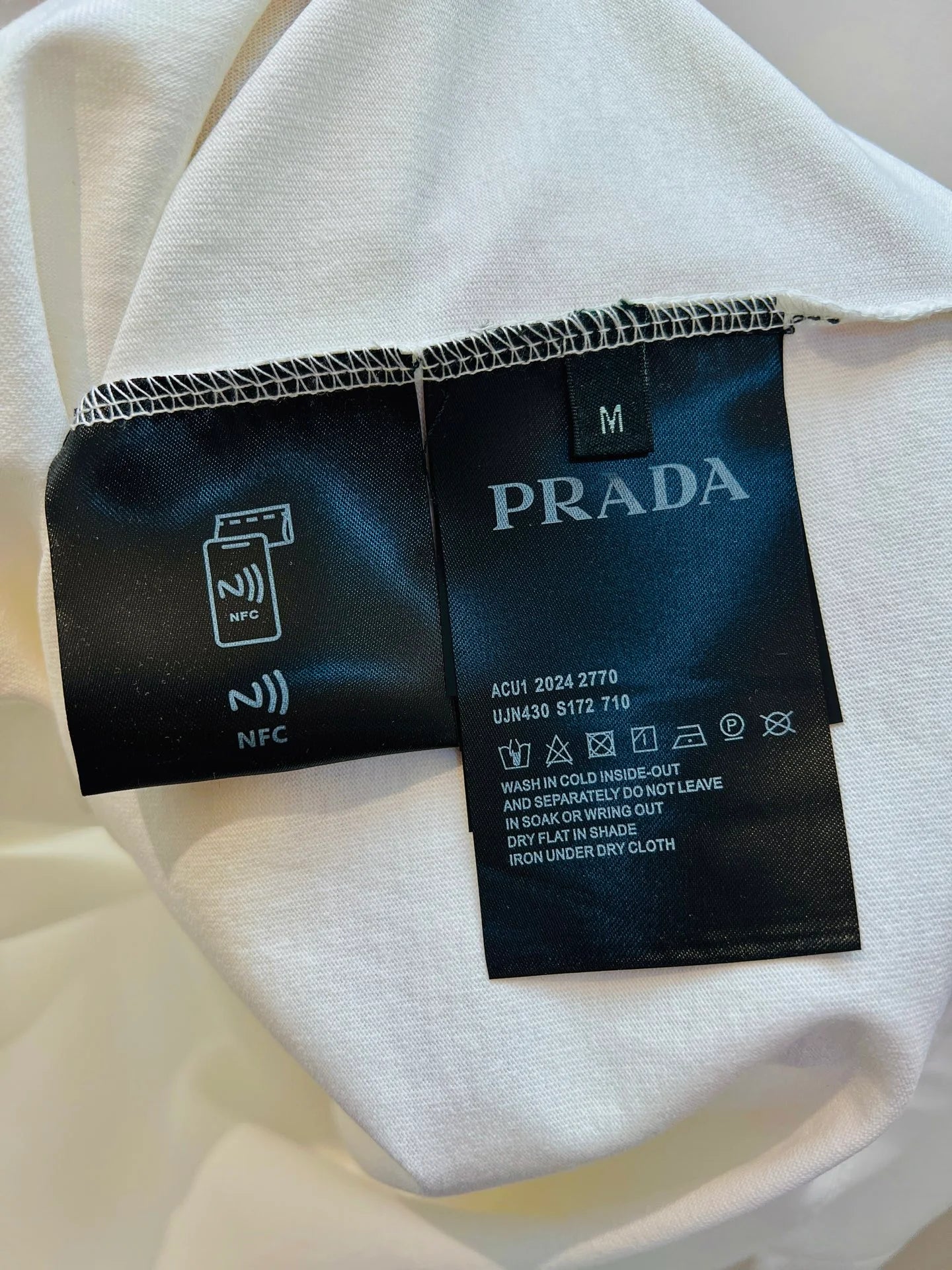 PRADA TSHIRT