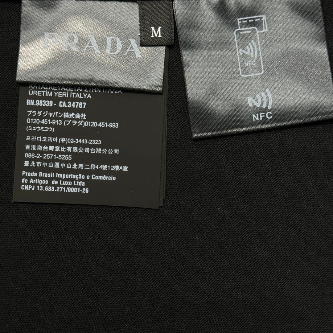 PRADA TSHIRT