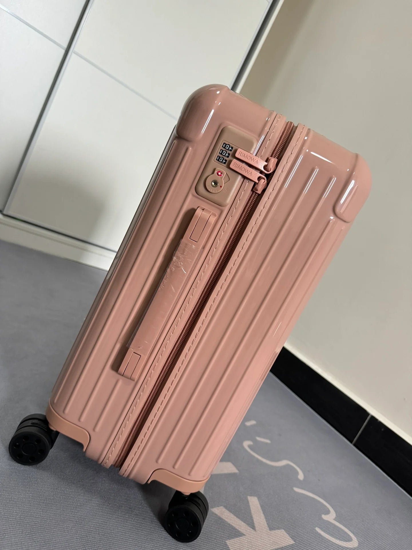 RIMOWA LUGGAGE