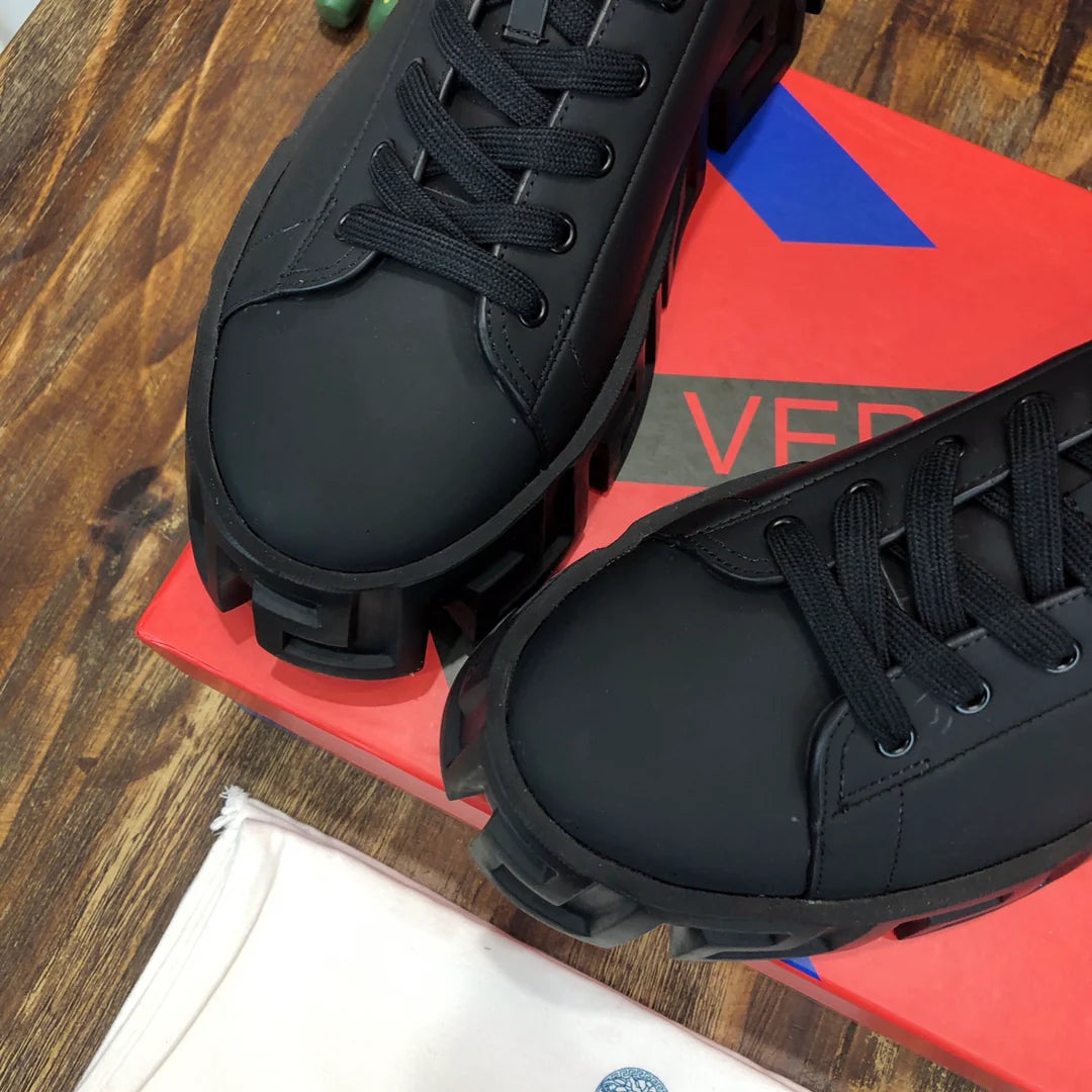 VERSACE SNEAKER