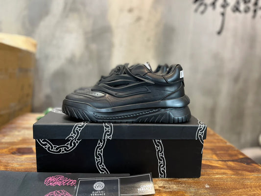 VERSACE SNEAKER