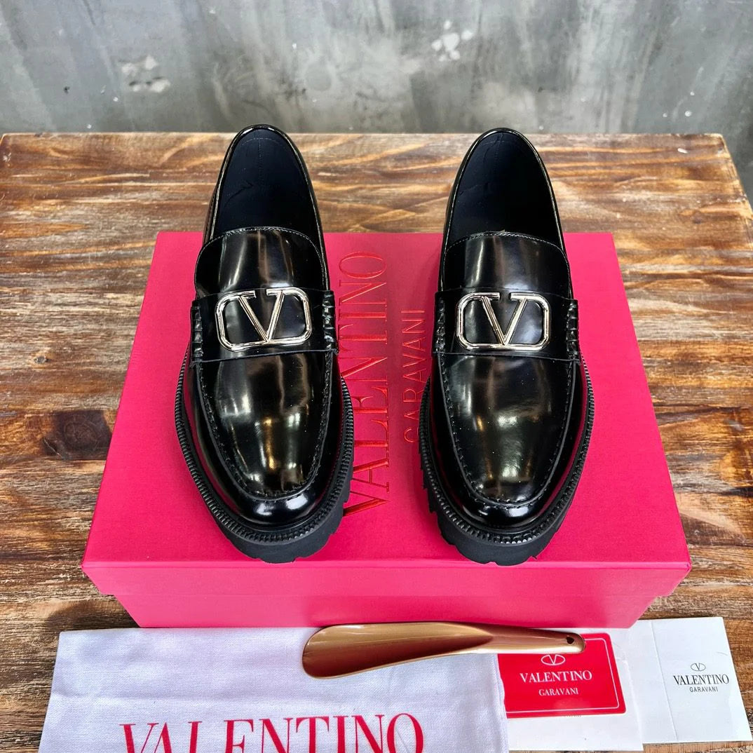 VLTN LOAFER