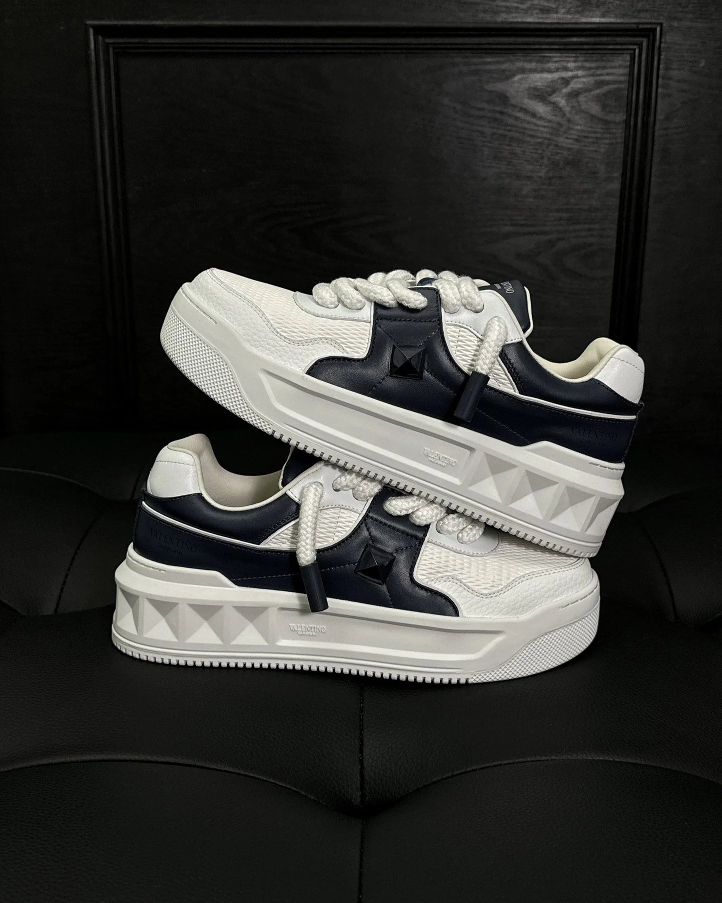 VLTN SNEAKER