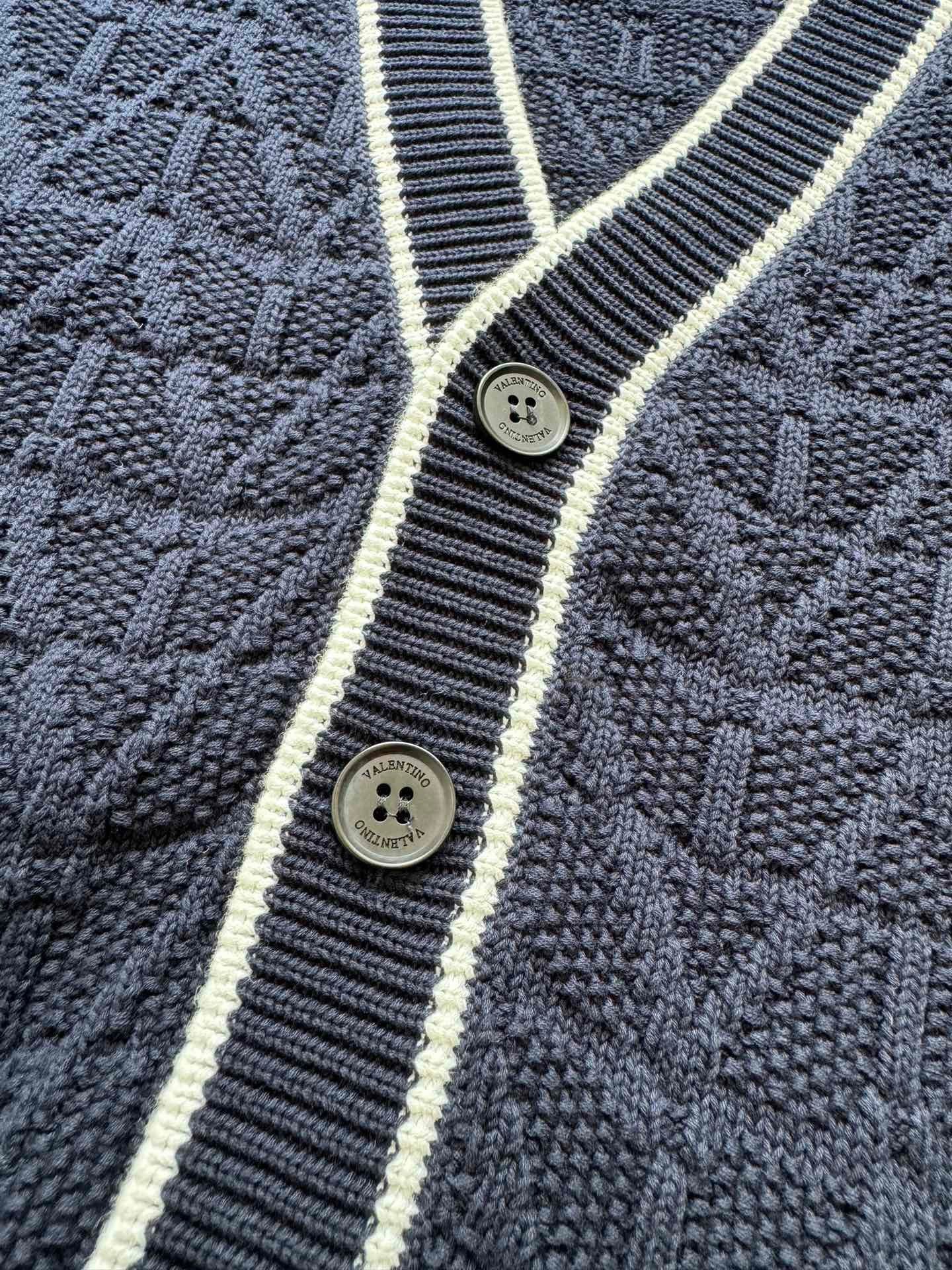 VLTN SWEATER