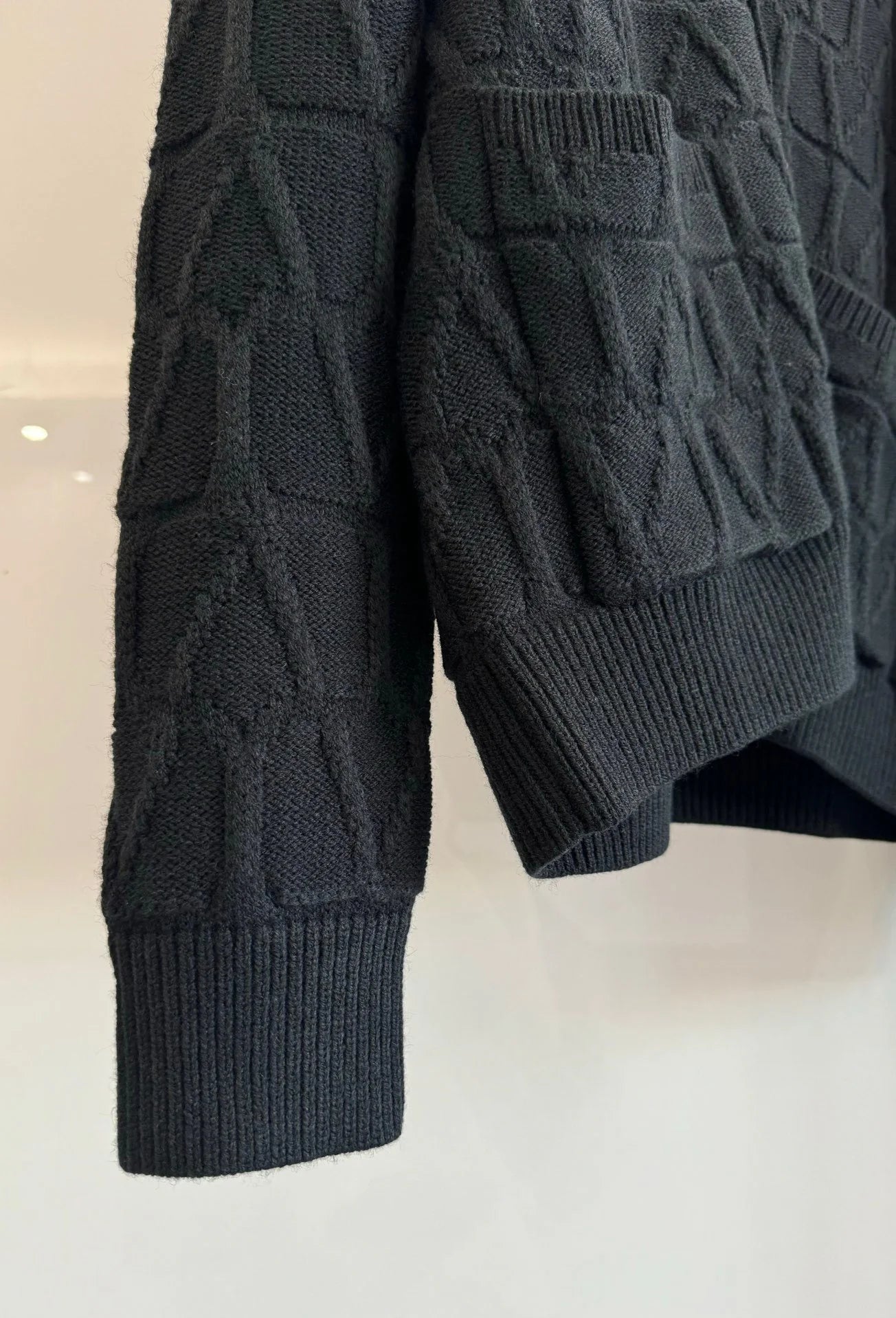 VLTN SWEATER