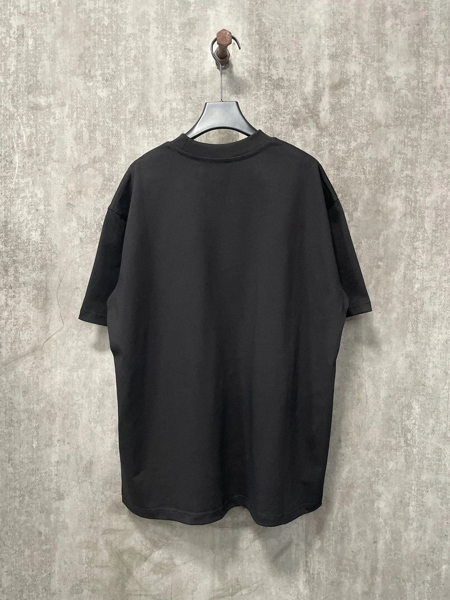 VLTN TSHIRT