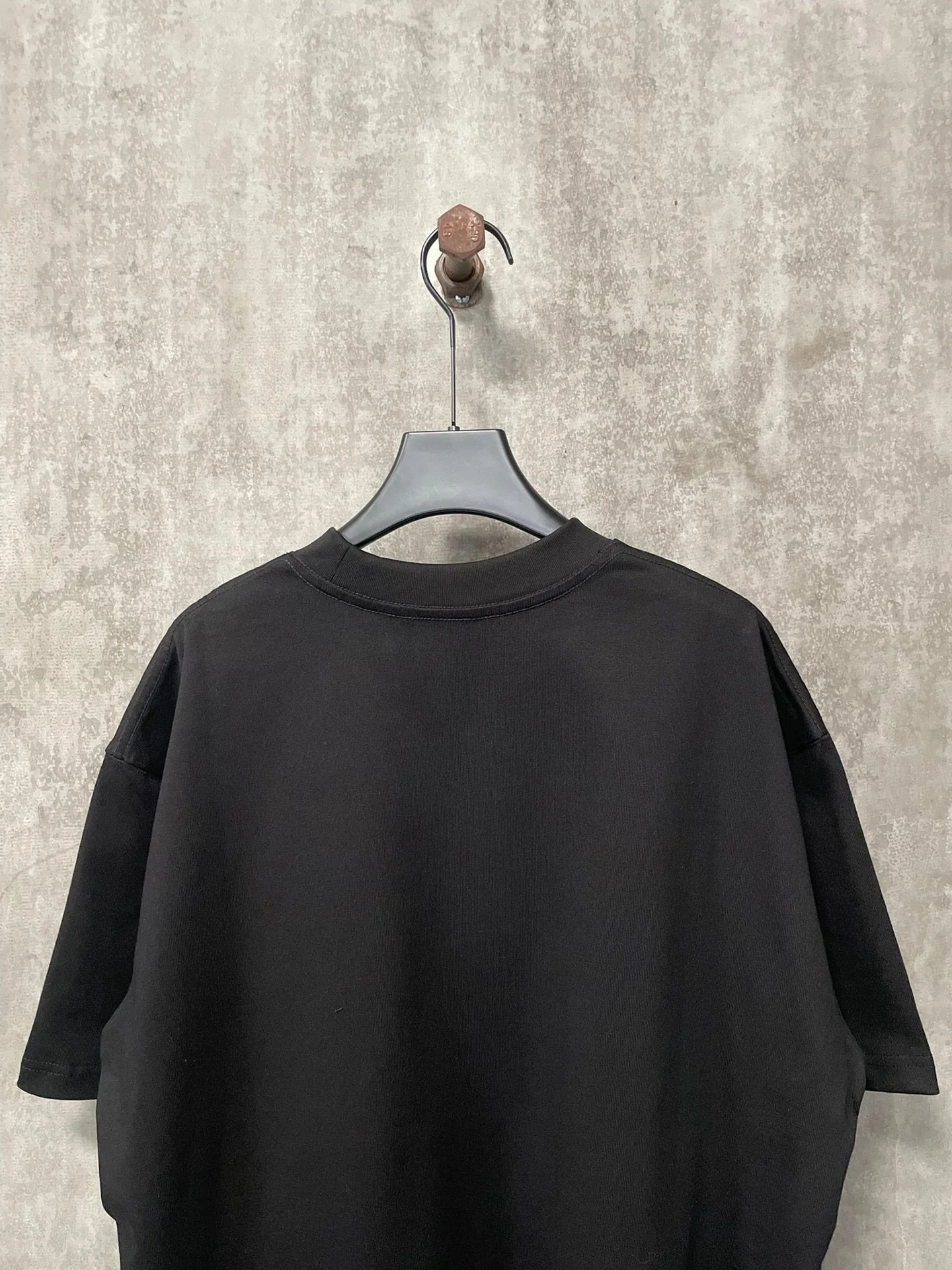VLTN TSHIRT
