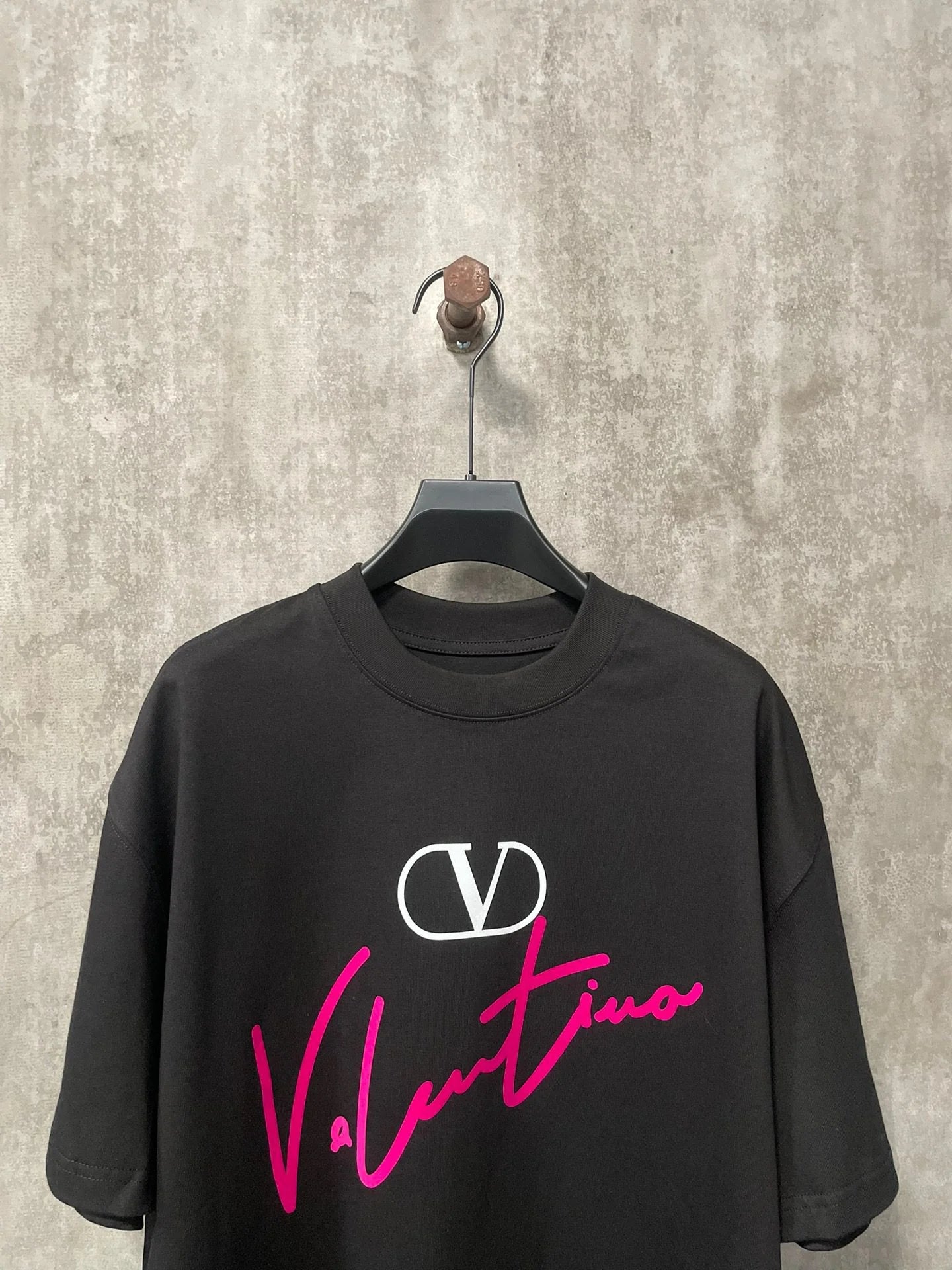 VLTN TSHIRT