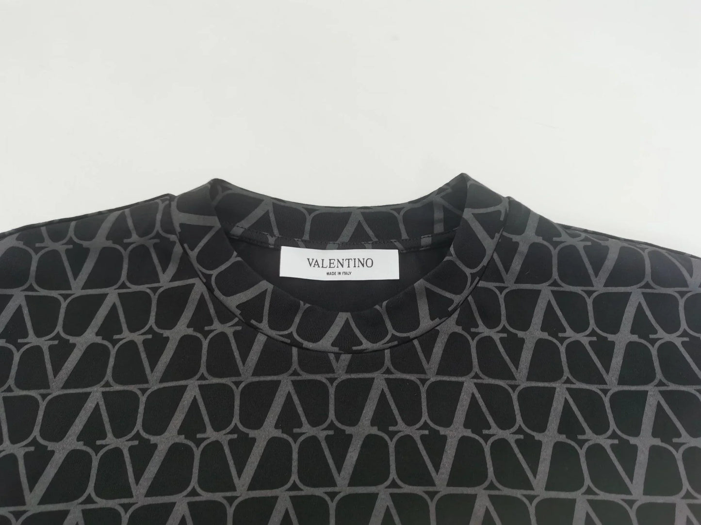 VLTN TSHIRT