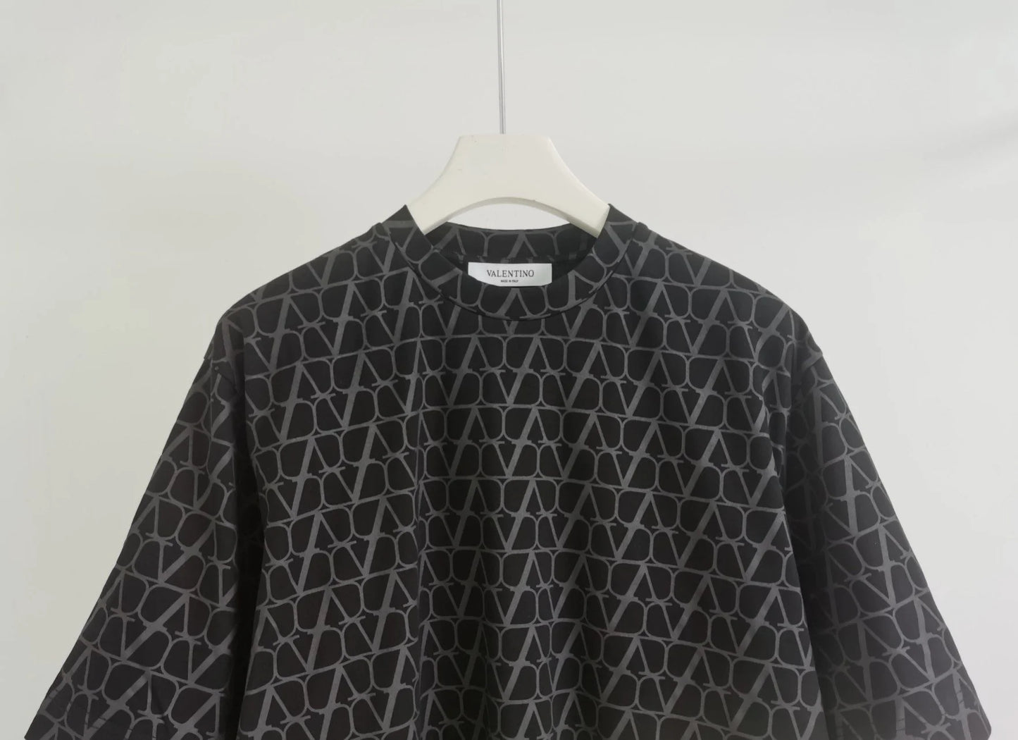 VLTN TSHIRT