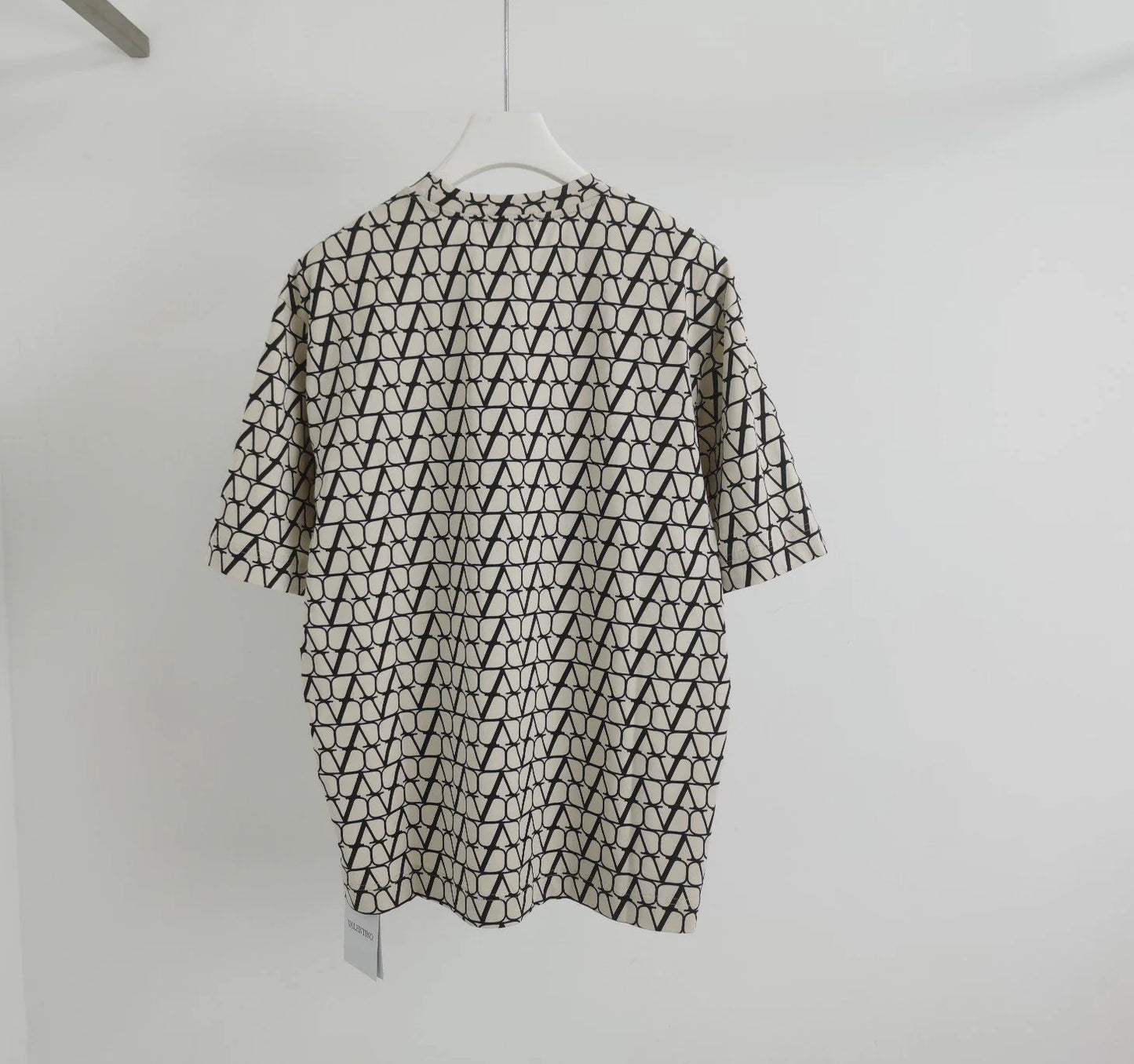 VLTN TSHIRT